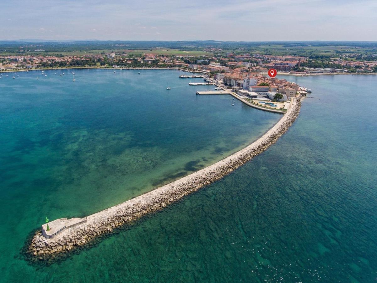 Old Town Apartments In Umag Exteriér fotografie
