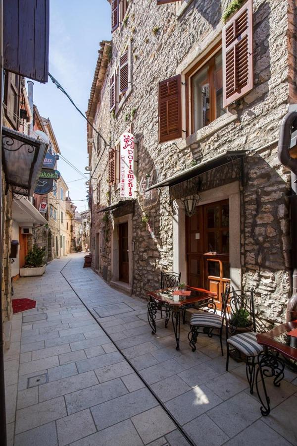 Old Town Apartments In Umag Exteriér fotografie